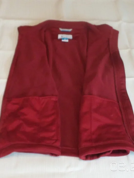 COLUMBIA Women's Red Polyester Vest Size Large Like New - Picture 13 of 15
